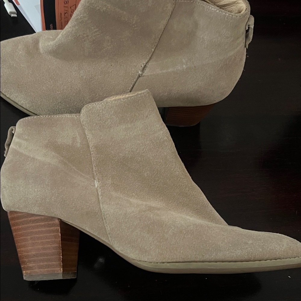 Vionic Taupe Suede Boots